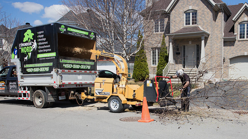 Services professionnels de déchiquetagesde branches, d'arbres et arbustes à Laval, Montréal et sur la Rive-Nord